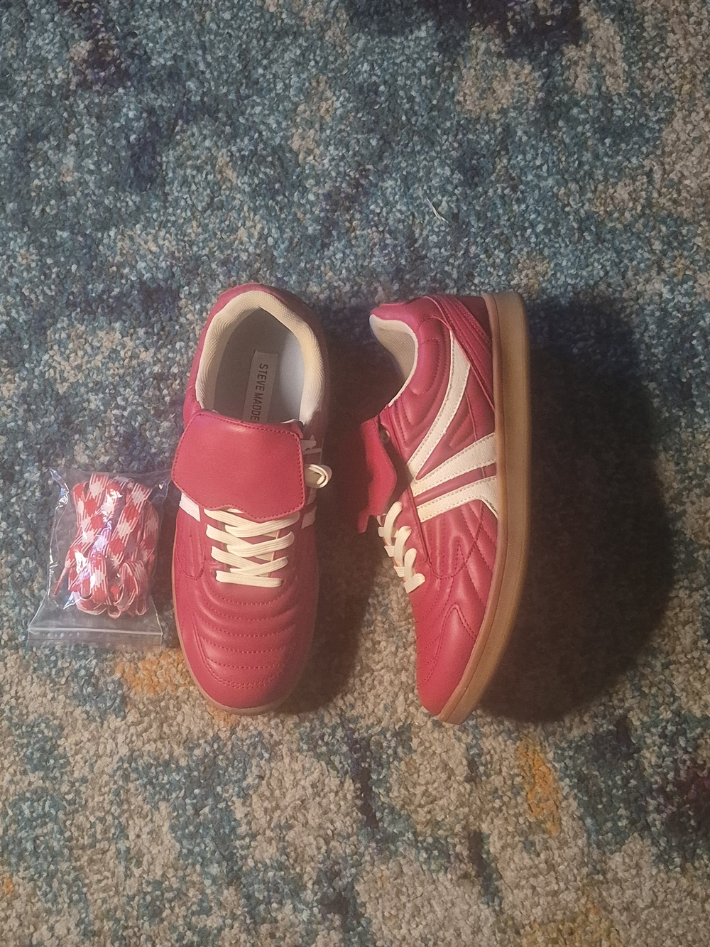 Steve Madden Red and White Women's Sneakers - Picture 4 of 6